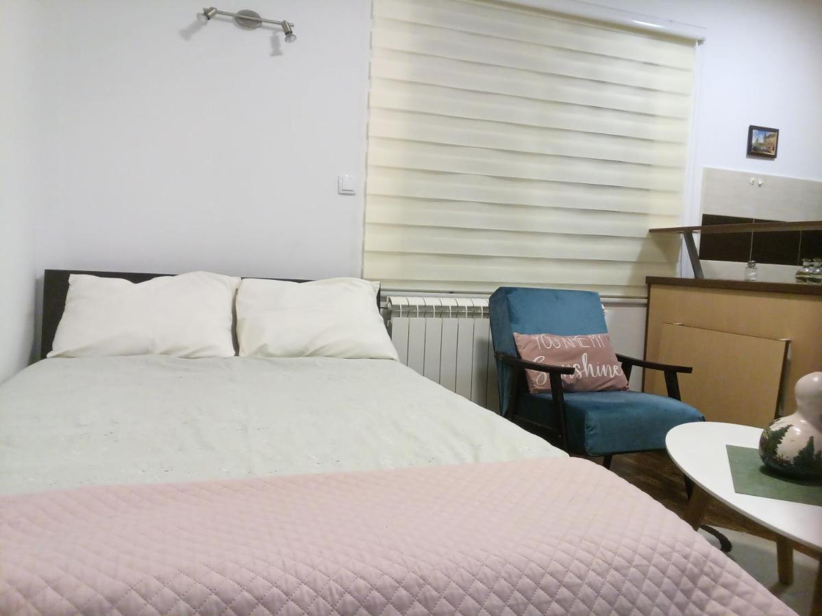 Studio M Appartement Zemun Buitenkant foto